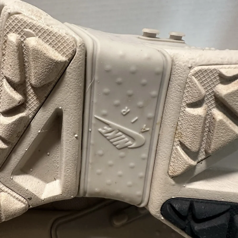 NIKE‎ AIR HUARACHE GRIPP MEN AO1730-003 US MEN 9  DESERT SAND EUC